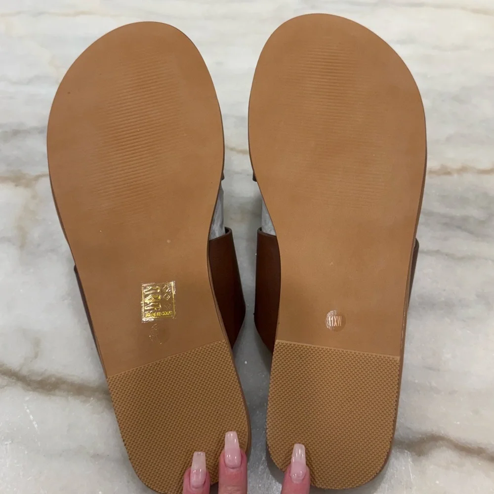 Brand new brown sandals